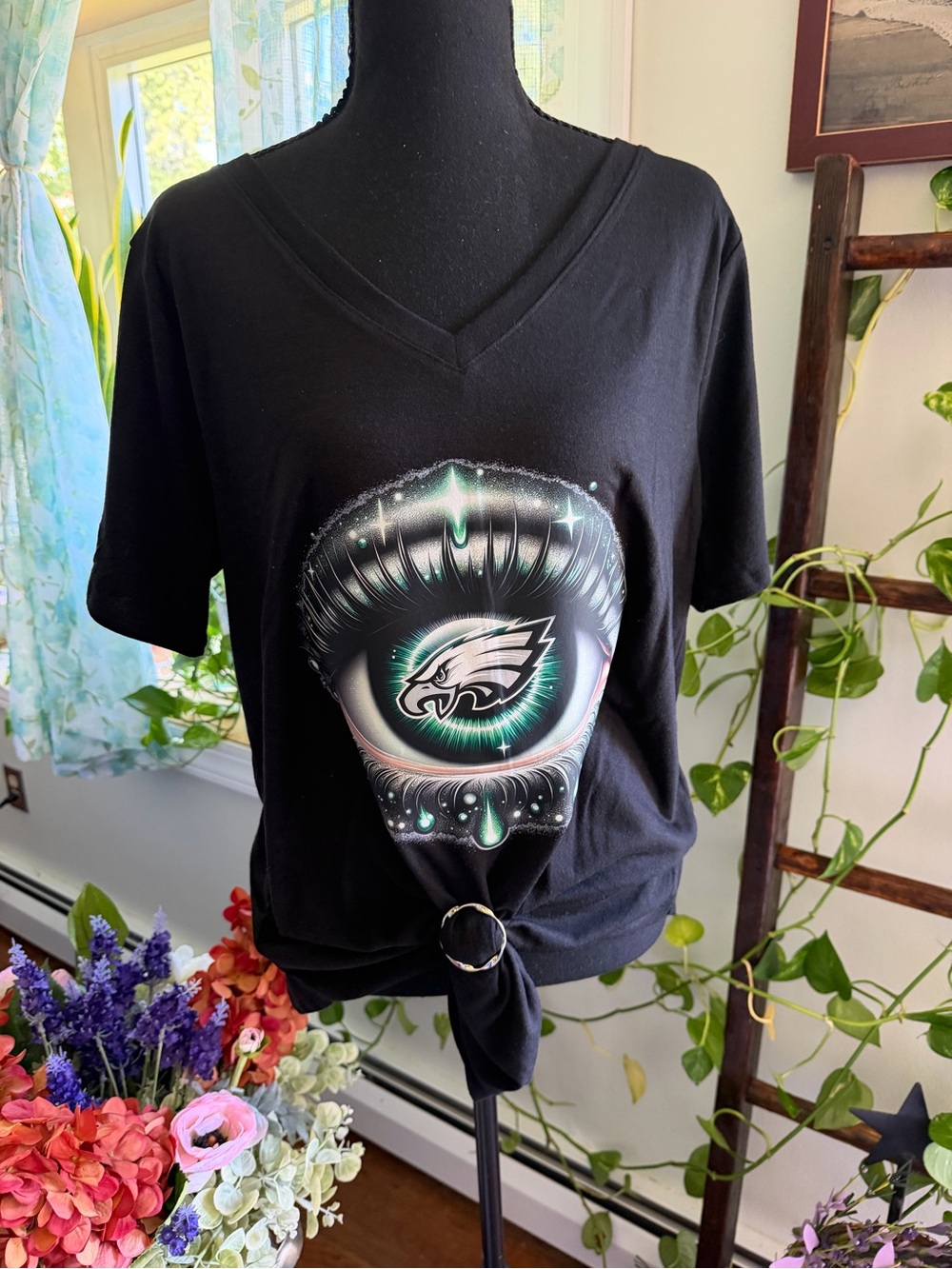 Philadelphia Eagles Black Graphic Eye T-Shirt